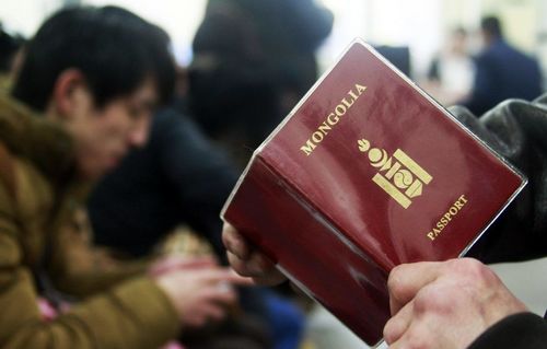 Гадаад паспортынхаа хүчин төгөлдөр хугацааг байнга шалгаж байхыг анхааруулж байна